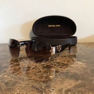 Michael Kors Sunglasses - Layton (M2463S) 206